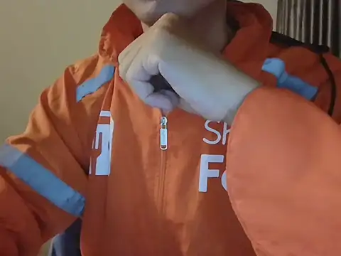 leanhtung123 online show from April 16, 2:40 pm