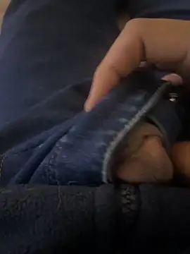 Snapshot of Moy27m chatting on October 2, 1:56 am Moy27m online show from October 2, 1:56 am