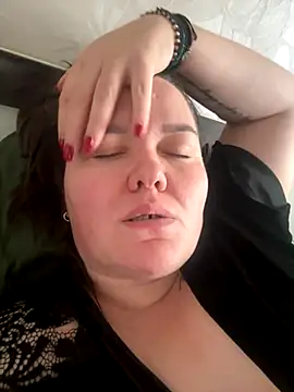 SunnyLeila2101 online show from October 12, 10:25 am