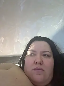 SunnyLeila2101 online show from February 9, 8:35 pm