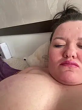 SunnyLeila2101 online show from March 7, 1:30 pm