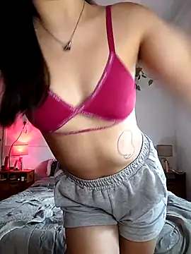 Snapshot of Maia_0 chatting on April 11, 6:34 pm Maia 0 online show from April 11, 6:34 pm