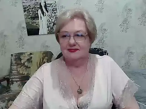 Renata62011 online show from April 19, 6:21 pm