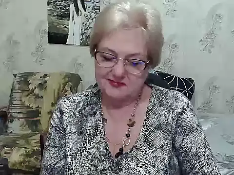 Snapshot of Renata62011 chatting on May 28, 6:49 pm Renata62011 online show from May 28, 6:49 pm