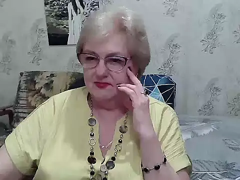 Snapshot of Renata62011 chatting on June 3, 4:01 pm Renata62011 online show from June 3, 4:01 pm