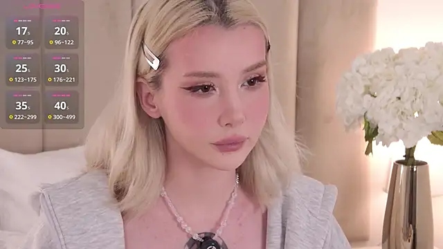 Snapshot of Nesolla chatting on September 9, 10:26 am Nesolla online show from September 9, 10:26 am