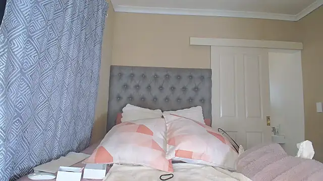 nanababe1 online show from April 22, 8:06 am