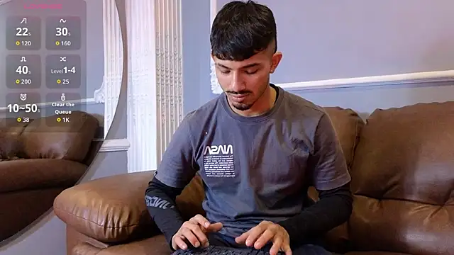 ArturoCardona  online show from September 22, 1:46 pm