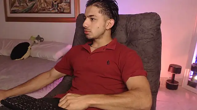 ArturoCardona  online show from March 18, 10:46 pm