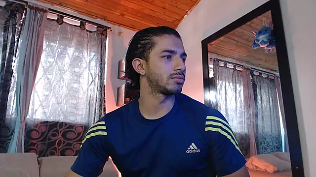 Snapshot of ArturoCardona_ chatting on August 9, 5:40 pm ArturoCardona online show from August 9, 5:40 pm