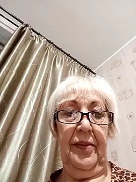 Snapshot of Anatolia5961 chatting on September 12, 2:33 am Anatolia5961 online show from September 12, 2:33 am