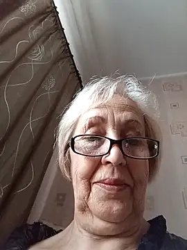 Snapshot of Anatolia5961 chatting on September 14, 2:27 pm Anatolia5961 online show from September 14, 2:27 pm