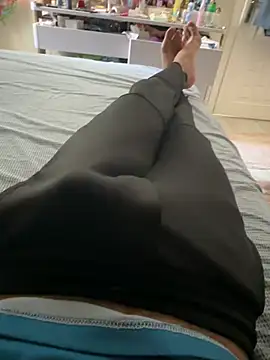 Snapshot of Urfali6363t chatting on July 24, 6:00 am Urfali6363t online show from July 24, 6:00 am