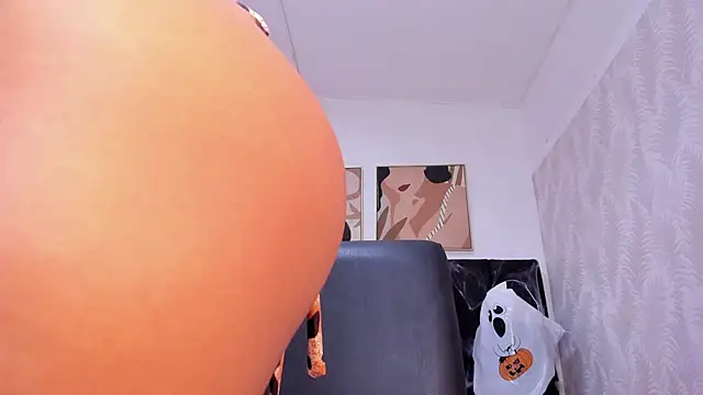 kaylaadams7 online show from October 29, 11:45 am