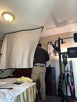 KeYBuMp323 online show from November 18, 3:05 pm