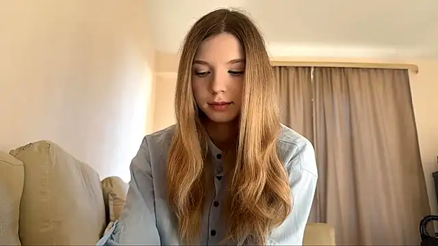 FruityXo online show from November 2, 11:45 am