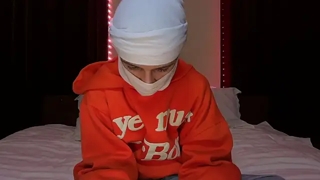 holydirt luxeno1 online show from September 22, 5:37 pm