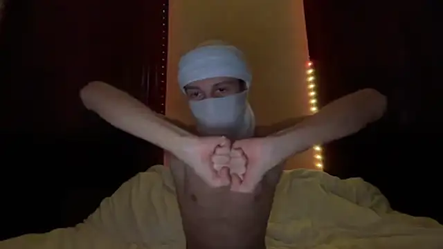 holydirt luxeno1 online show from October 18, 1:45 pm