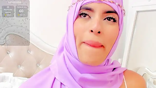 Jasmin hamdan online show from April 10, 8:35 pm