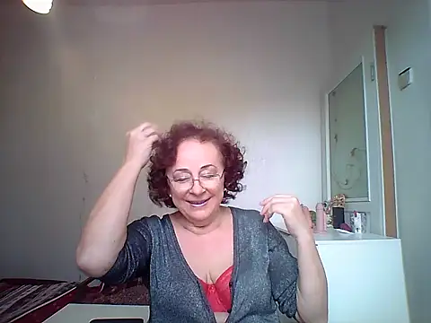 Julia54391 online show from October 3, 7:16 am