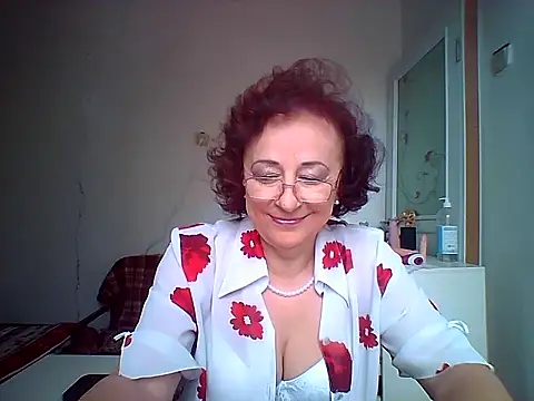 Julia54391 online show from October 22, 8:47 am