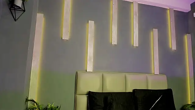 VenusBlazer online show from February 9, 1:48 pm