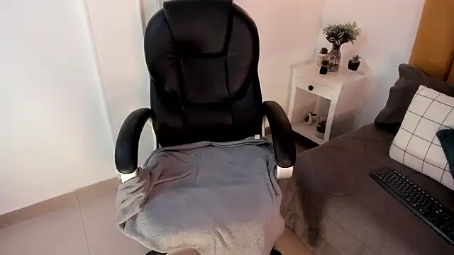 marie bass online show from September 14, 1:43 pm