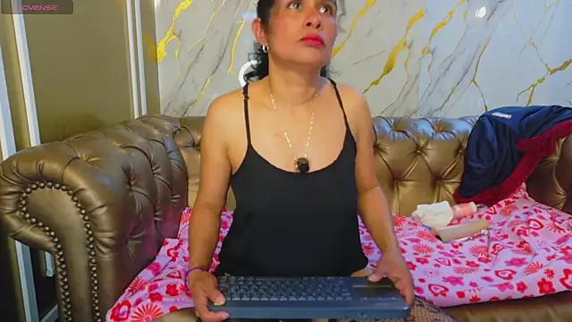 Vanessa 7  online show from February 23, 9:34 pm