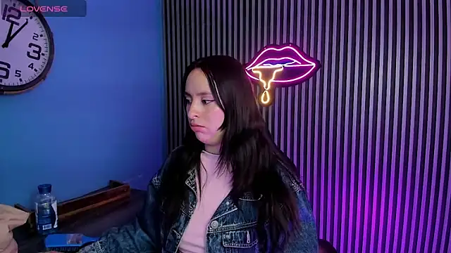 lunavelvet15 online show from October 14, 12:17 pm