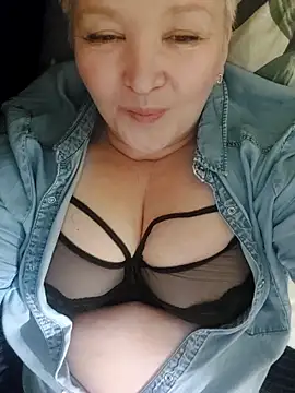 ForgeMeNot51 online show from March 21, 4:32 pm