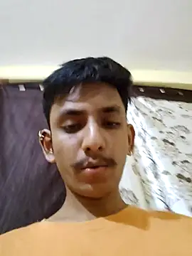 yung cplz online show from October 18, 1:23 pm