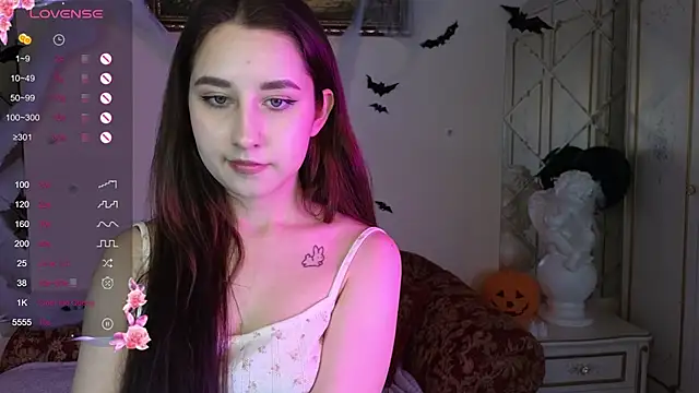 Snapshot of Eva_Maller chatting on November 2, 11:45 am Eva Maller online show from November 2, 11:45 am