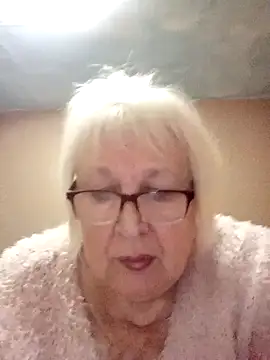 Alexia64231 online show from October 24, 5:42 pm