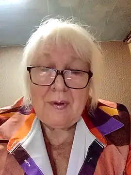 Alexia64231 online show from November 2, 4:42 pm