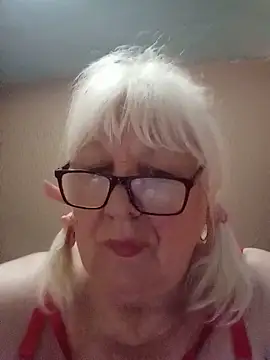 Snapshot of Alexia64231 chatting on July 1, 3:08 am Alexia64231 online show from July 1, 3:08 am