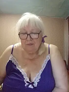 Snapshot of Alexia64231 chatting on July 1, 3:45 pm Alexia64231 online show from July 1, 3:45 pm
