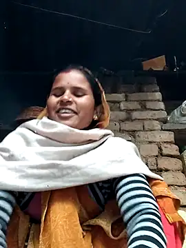 Snapshot of Sanjna_cuty chatting on December 14, 2:50 am Sanjna cuty online show from December 14, 2:50 am