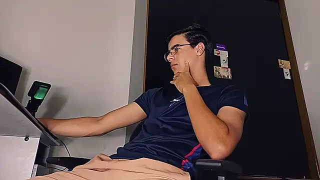 ThbxToyou online show from October 26, 10:04 pm