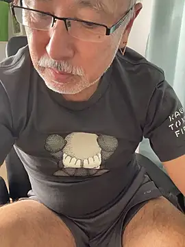 gholly2007 online show from September 30, 2:27 am