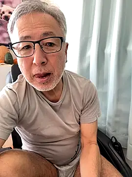 gholly2007 online show from November 7, 1:16 am