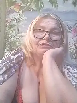 Snapshot of MargaritaSweet51 chatting on December 16, 11:21 pm MargaritaSweet51 online show from December 16, 11:21 pm