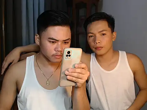 hot emman online show from September 15, 12:49 pm