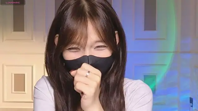      Panda      online show from February 7, 6:50 am