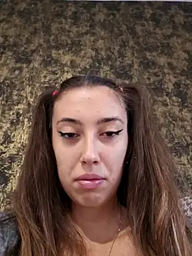 Virgin Pussy Horny online show from October 6, 7:06 am