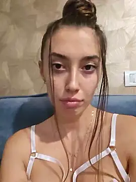 Virgin Pussy Horny online show from October 16, 4:30 pm