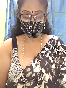 sweet-lotus online show from October 28, 6:32 pm