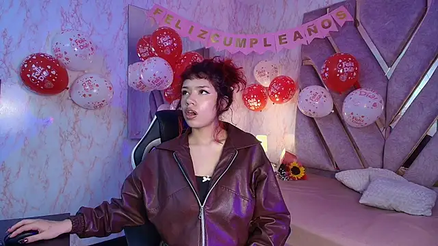 redd pandaa online show from April 22, 3:53 am