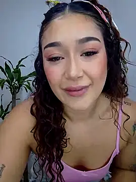 Snapshot of LilithAmber11 chatting on September 20, 2:45 am LilithAmber11 online show from September 20, 2:45 am