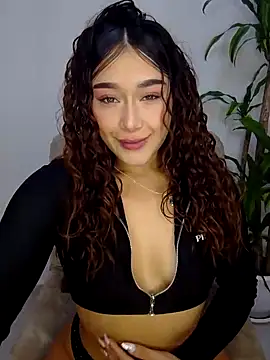 Snapshot of LilithAmber11 chatting on October 17, 12:47 am LilithAmber11 online show from October 17, 12:47 am