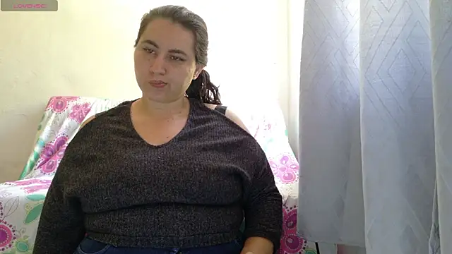 Snapshot of victoriadaniela chatting on July 7, 3:16 pm victoriadaniela online show from July 7, 3:16 pm